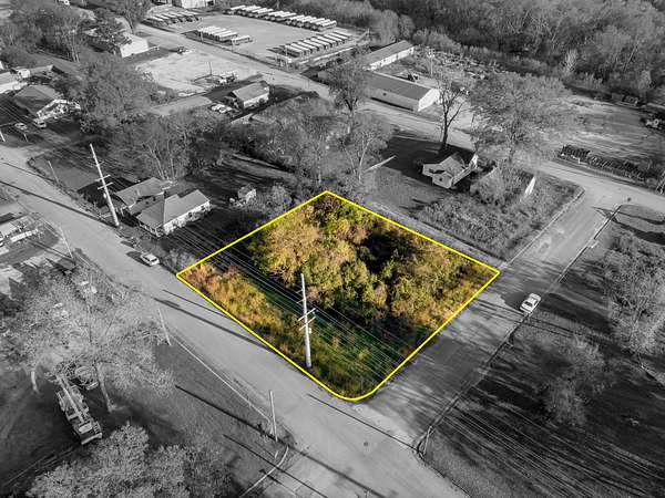 0.35 Acres of Mixed-Use Land for Sale in Florence, Alabama