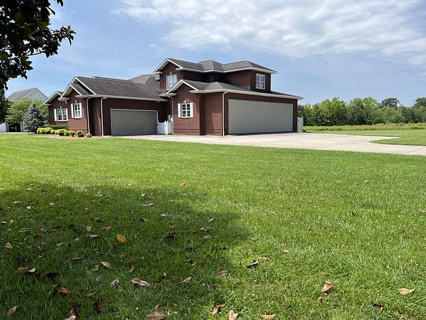1.53 Acres of Land with Home for Sale in Tullahoma, Tennessee
