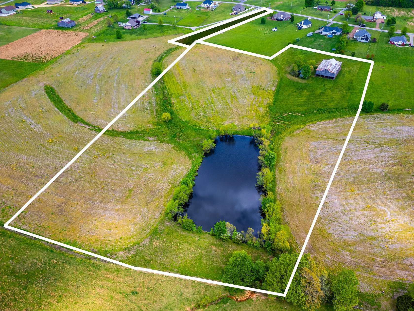 12.7 Acres of Agricultural Land for Sale in Portland, Tennessee