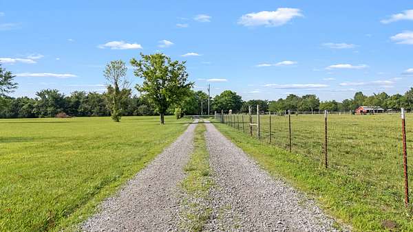 19.8 Acres of Land for Sale in Shelbyville, Tennessee