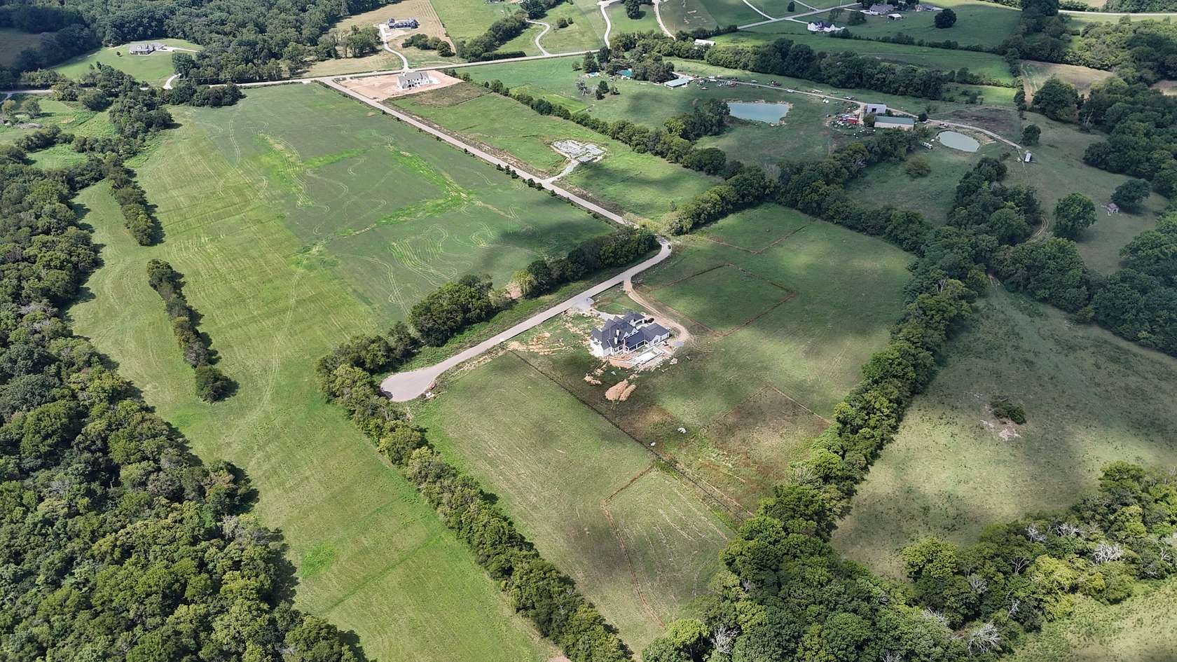 5 Acres of Land for Sale in College Grove, Tennessee