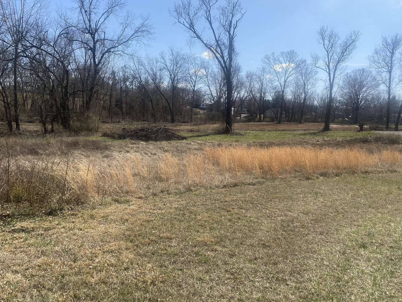 1.9 Acres of Improved Residential Land for Sale in McMinnville, Tennessee