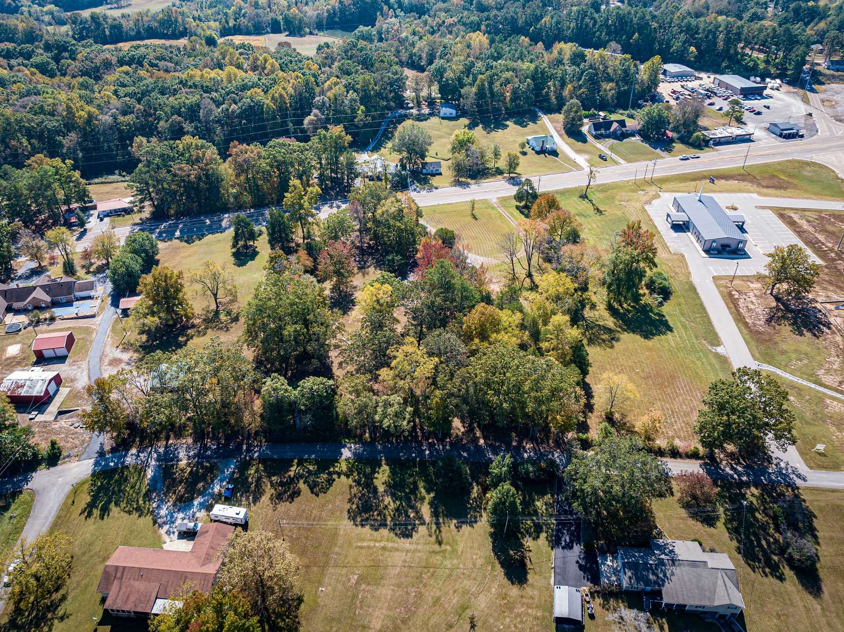 1.34 Acres of Commercial Land for Sale in Parsons, Tennessee