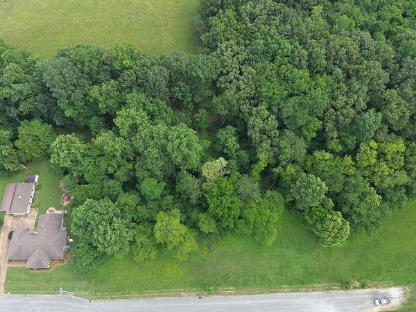 0.81 Acres of Residential Land for Sale in Lawrenceburg, Tennessee