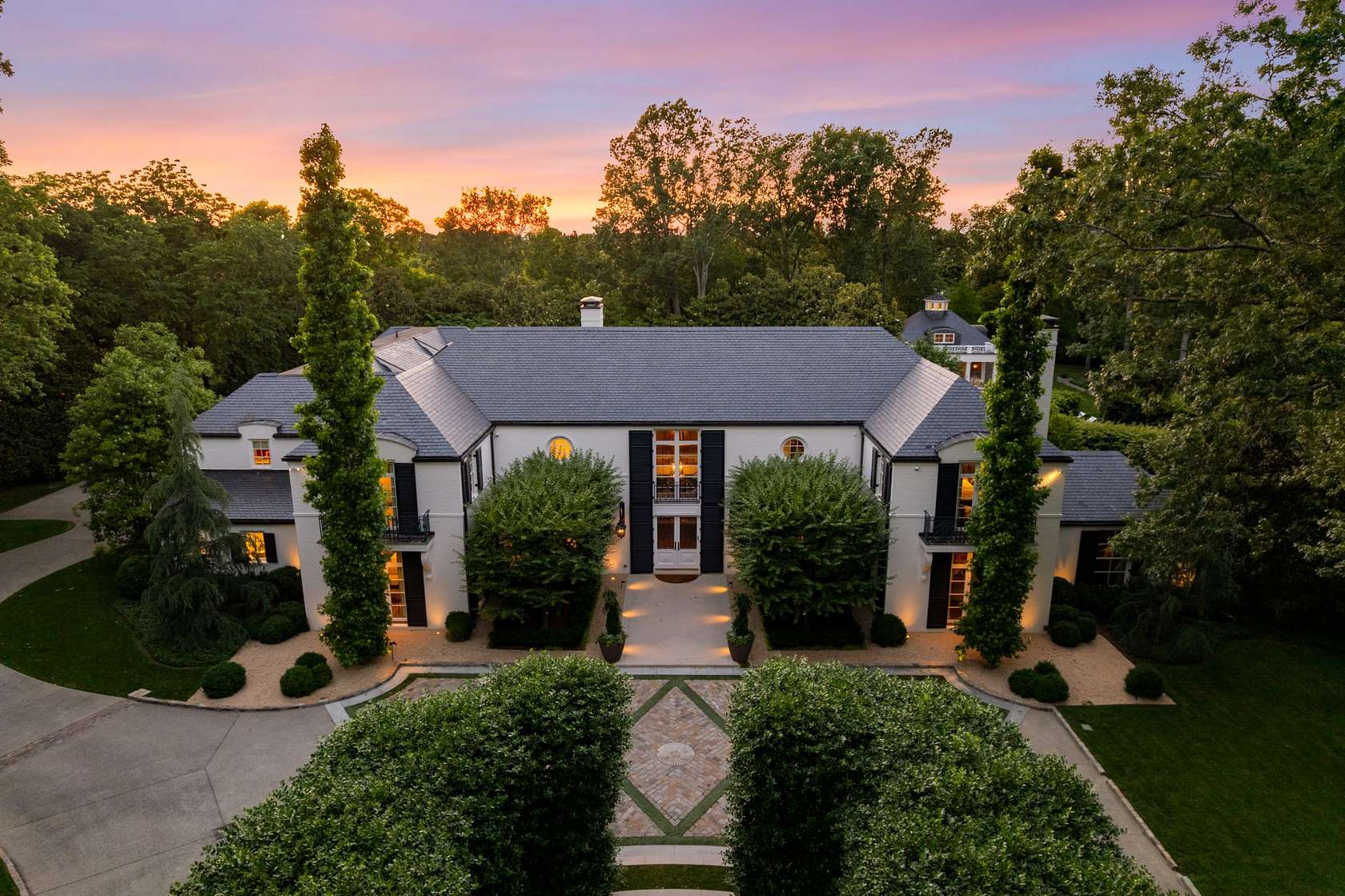 2.45 Acres of Residential Land with Home for Sale in Nashville, Tennessee