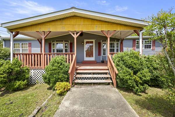 1.5 Acres of Residential Land with Home for Sale in Monteagle, Tennessee