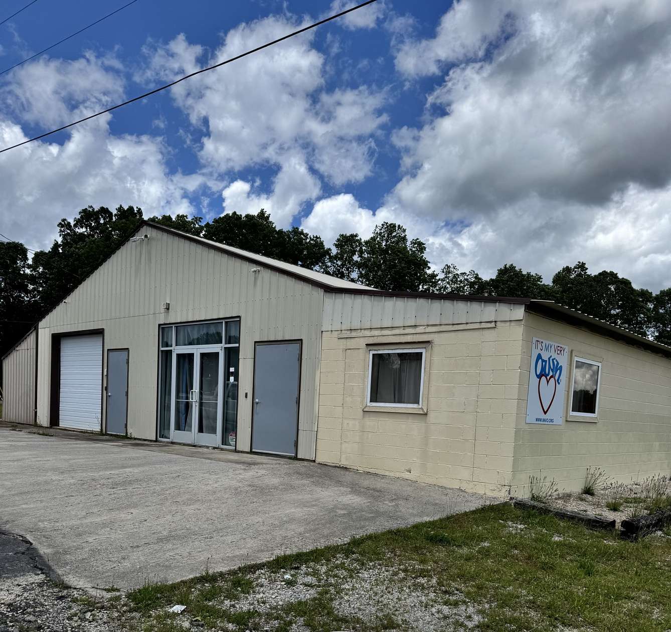 2.3 Acres of Improved Commercial Land for Sale in Monteagle, Tennessee