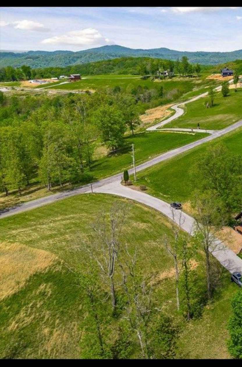 0.81 Acres of Residential Land for Sale in Hilham, Tennessee