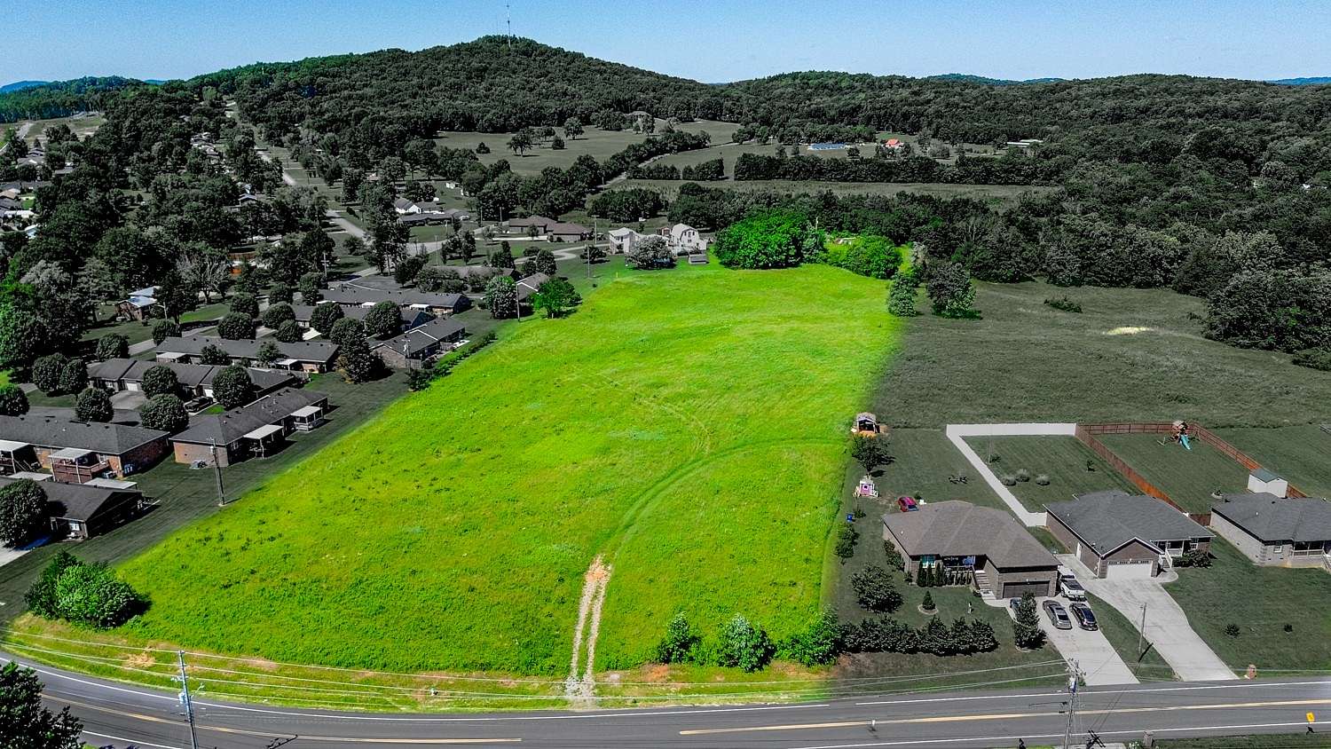 6 Acres of Residential Land for Sale in Shelbyville, Tennessee