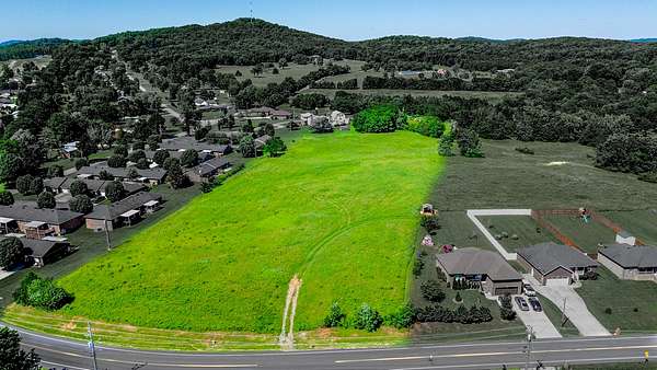 6 Acres of Residential Land for Sale in Shelbyville, Tennessee