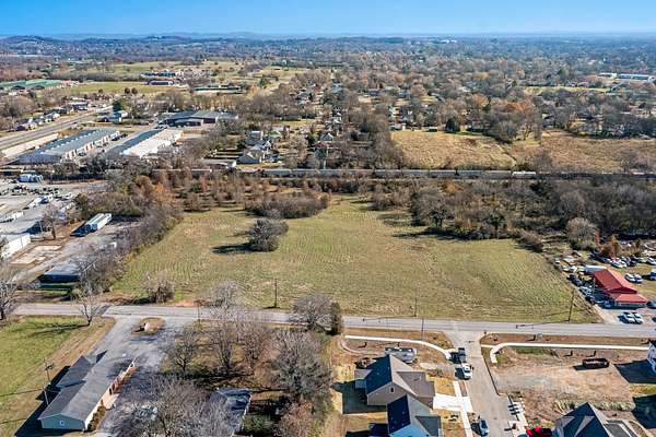 7.7 Acres of Commercial Land for Sale in Gallatin, Tennessee