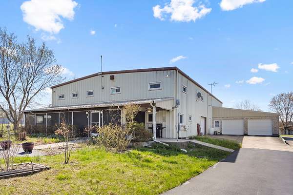 11 Acres of Land with Home for Sale in Lebanon, Tennessee