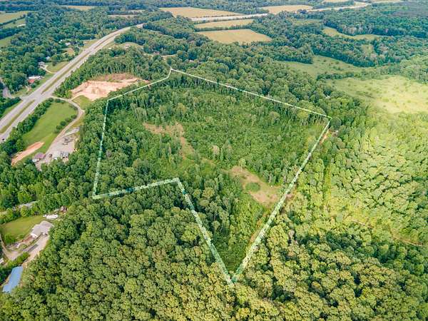 26 Acres of Recreational Land for Sale in Hohenwald, Tennessee