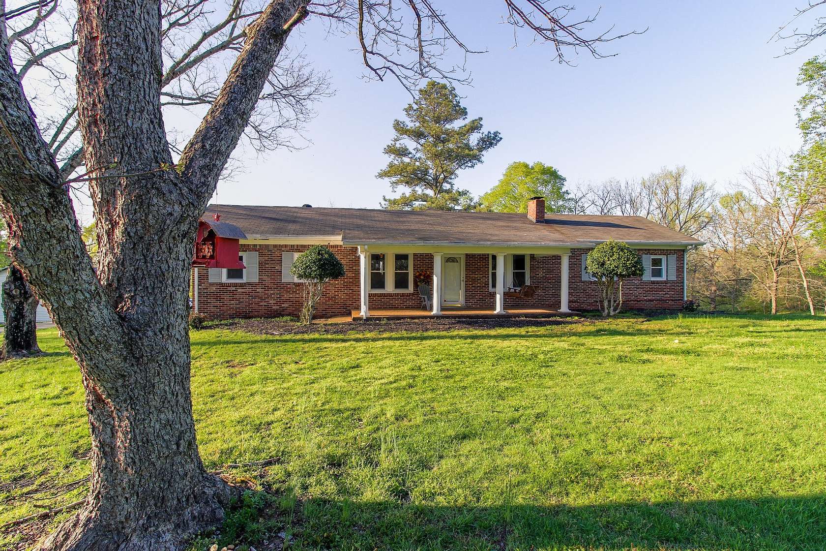 10.4 Acres of Land with Home for Sale in Waverly, Tennessee