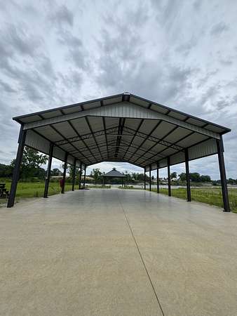 1 Acre of Residential Land for Sale in Savannah, Tennessee