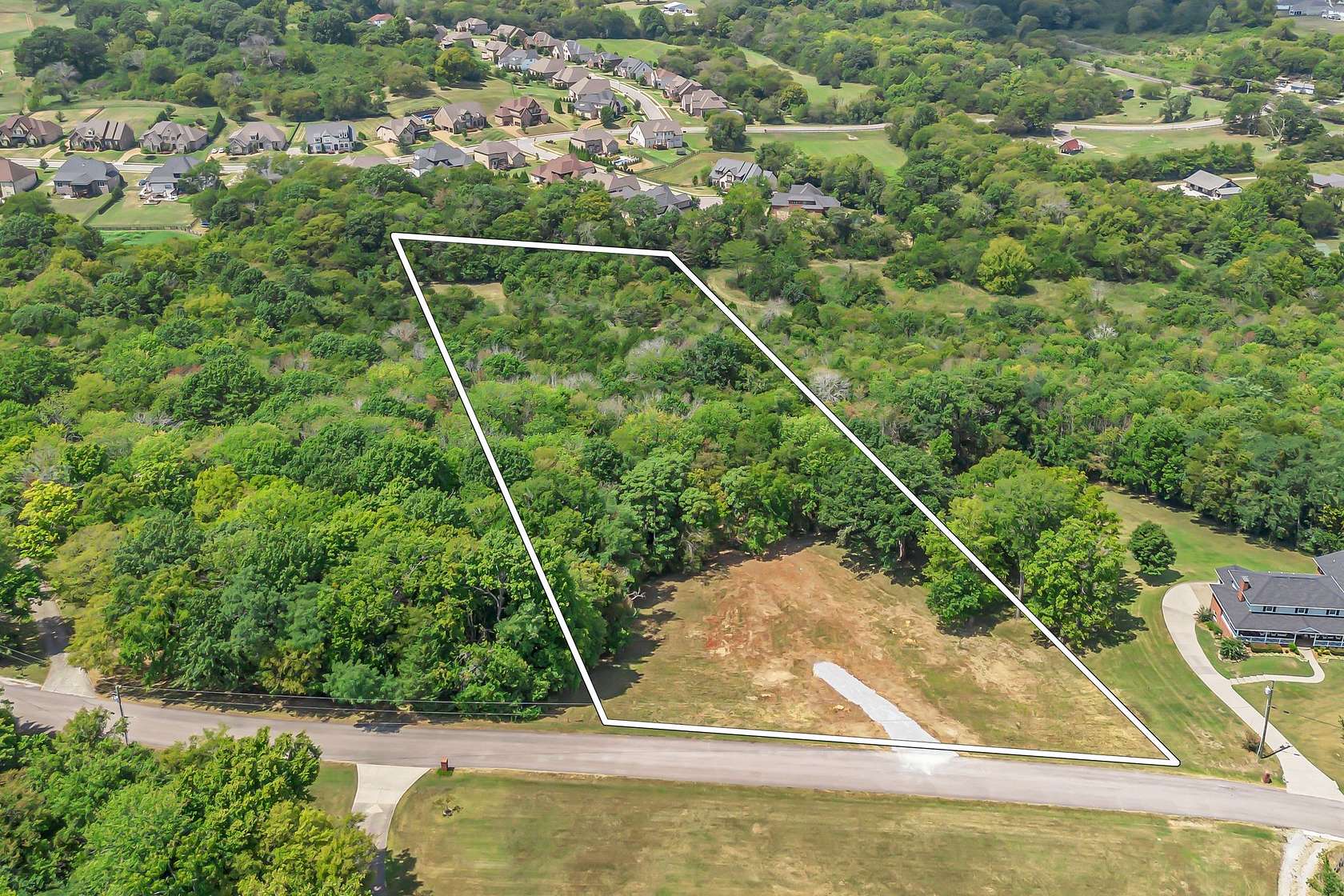 5 Acres of Residential Land for Sale in Nolensville, Tennessee