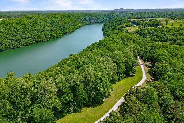 5.49 Acres of Residential Land for Sale in Smithville, Tennessee