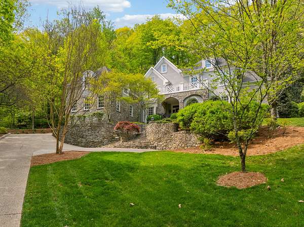 1.76 Acres of Residential Land with Home for Sale in Nashville, Tennessee