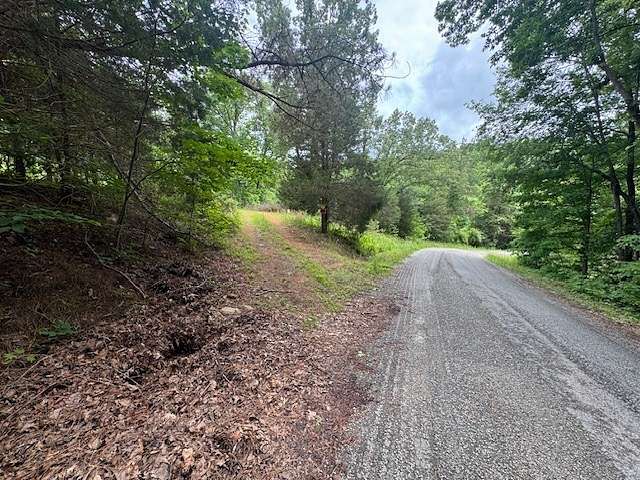 6 Acres of Land for Sale in Hohenwald, Tennessee