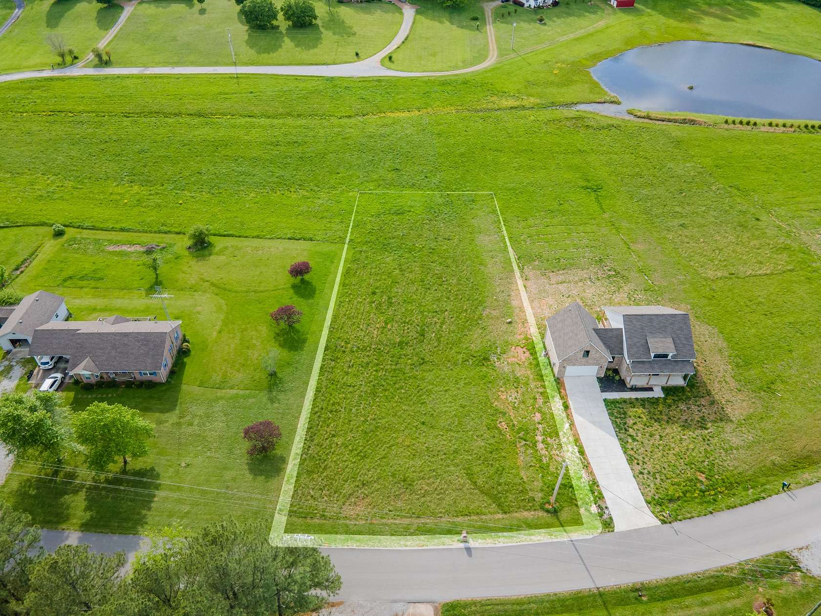 0.73 Acres of Residential Land for Sale in Lawrenceburg, Tennessee