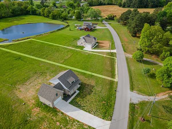 0.93 Acres of Residential Land for Sale in Lawrenceburg, Tennessee