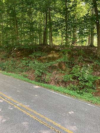 1.1 Acres of Residential Land for Sale in Cumberland City, Tennessee