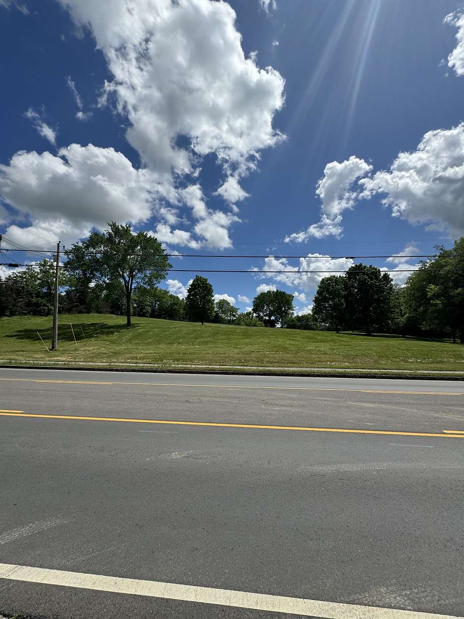 4.55 Acres of Commercial Land for Sale in Franklin, Tennessee