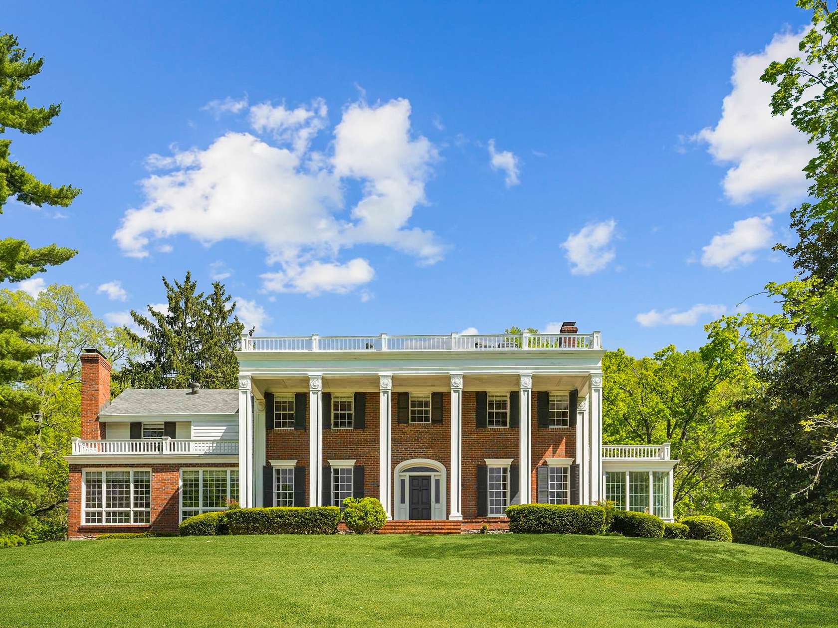 6.32 Acres of Residential Land with Home for Sale in Nashville, Tennessee