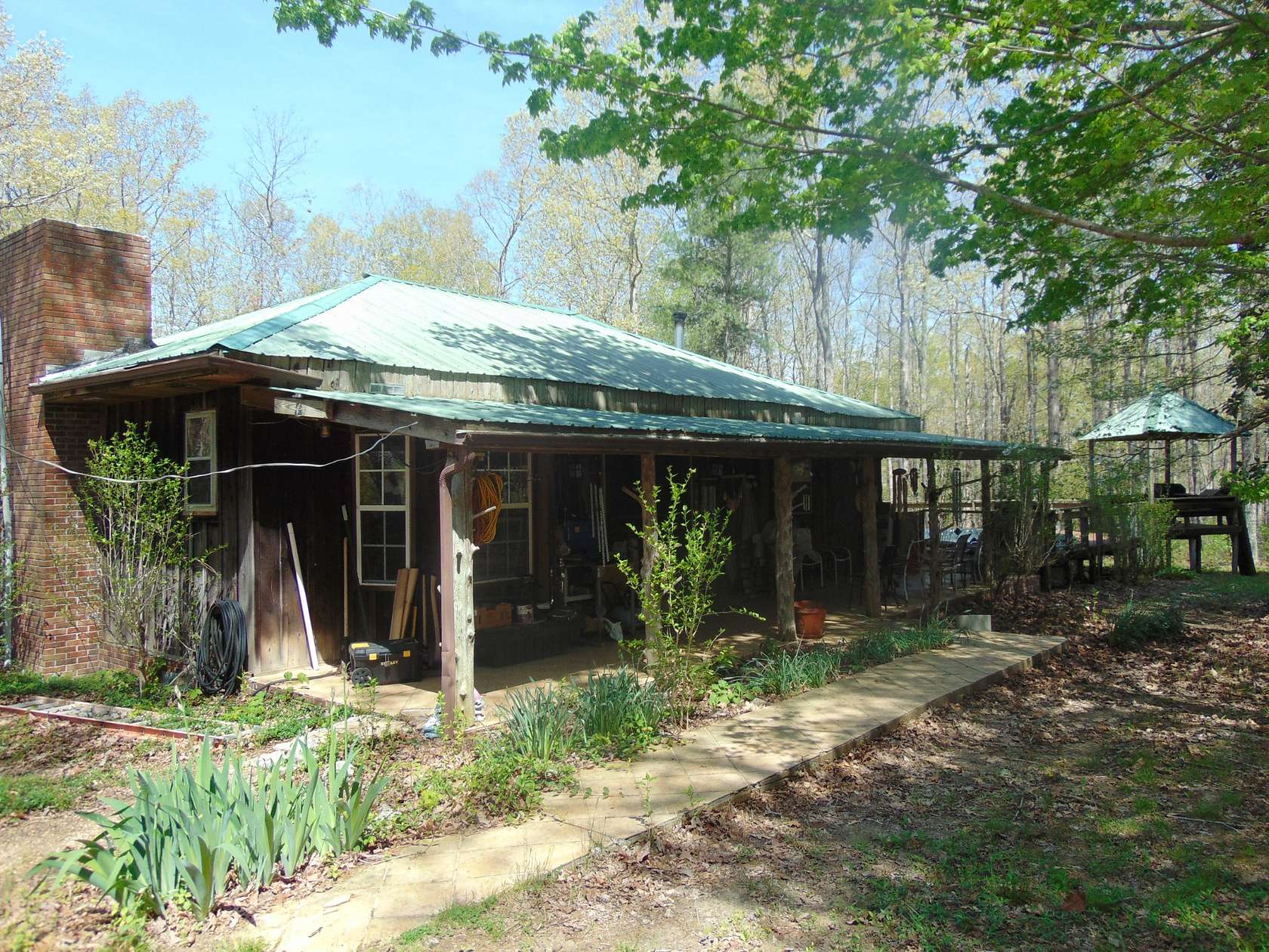 13.8 Acres of Recreational Land with Home for Sale in Lawrenceburg, Tennessee