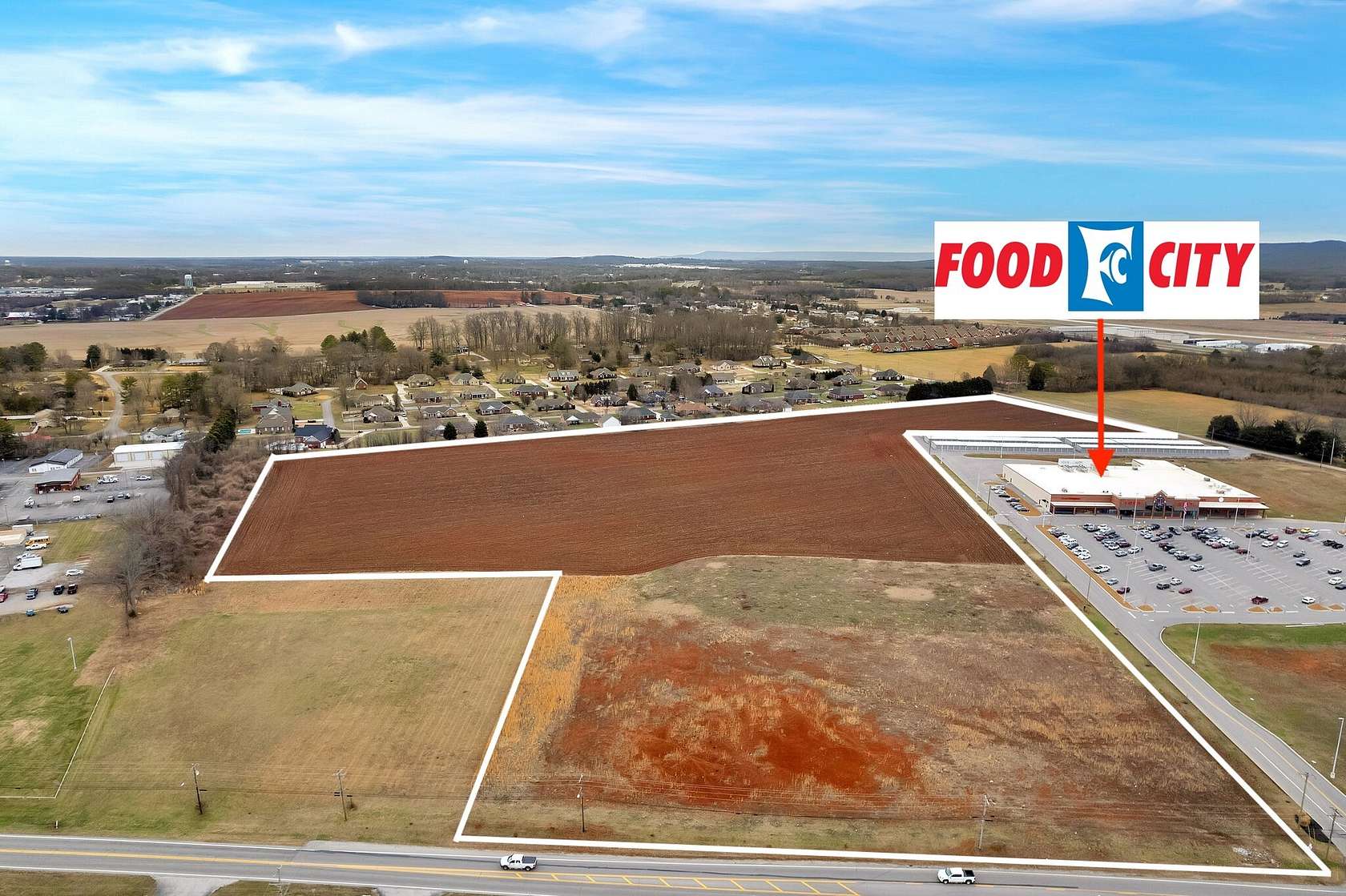 28 Acres of Mixed-Use Land for Sale in Winchester, Tennessee