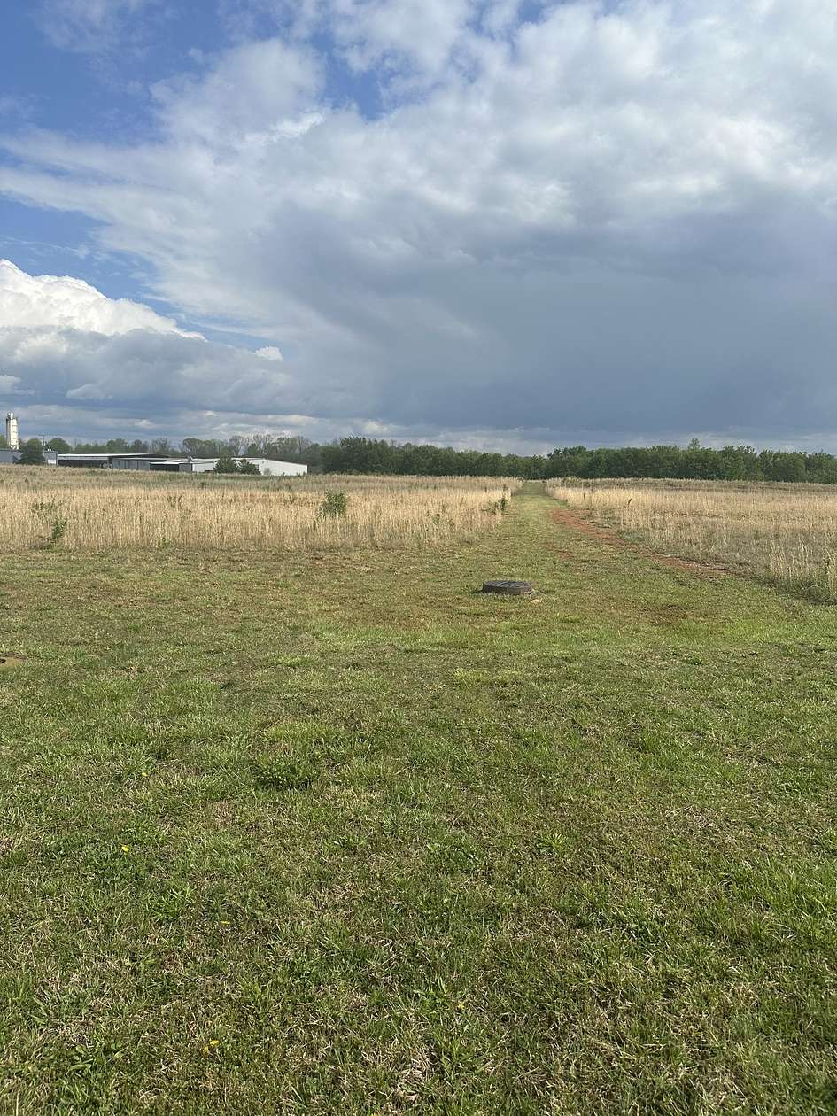 15.6 Acres of Mixed-Use Land for Sale in Morrison, Tennessee