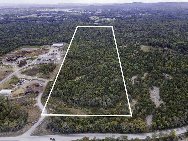 27 Acres of Agricultural Land for Sale in Murfreesboro, Tennessee