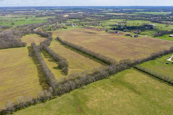 118 Acres of Land for Sale in Mount Pleasant, Tennessee