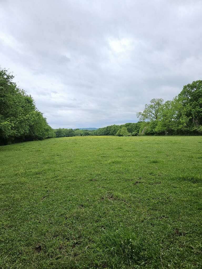61 Acres of Agricultural Land for Sale in Franklin, Tennessee