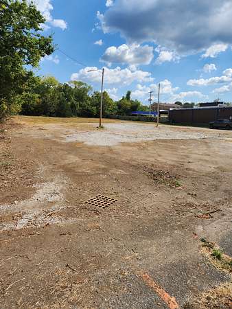1.13 Acres of Commercial Land for Sale in Dickson, Tennessee