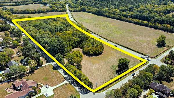10 Acres of Land for Sale in Franklin, Tennessee