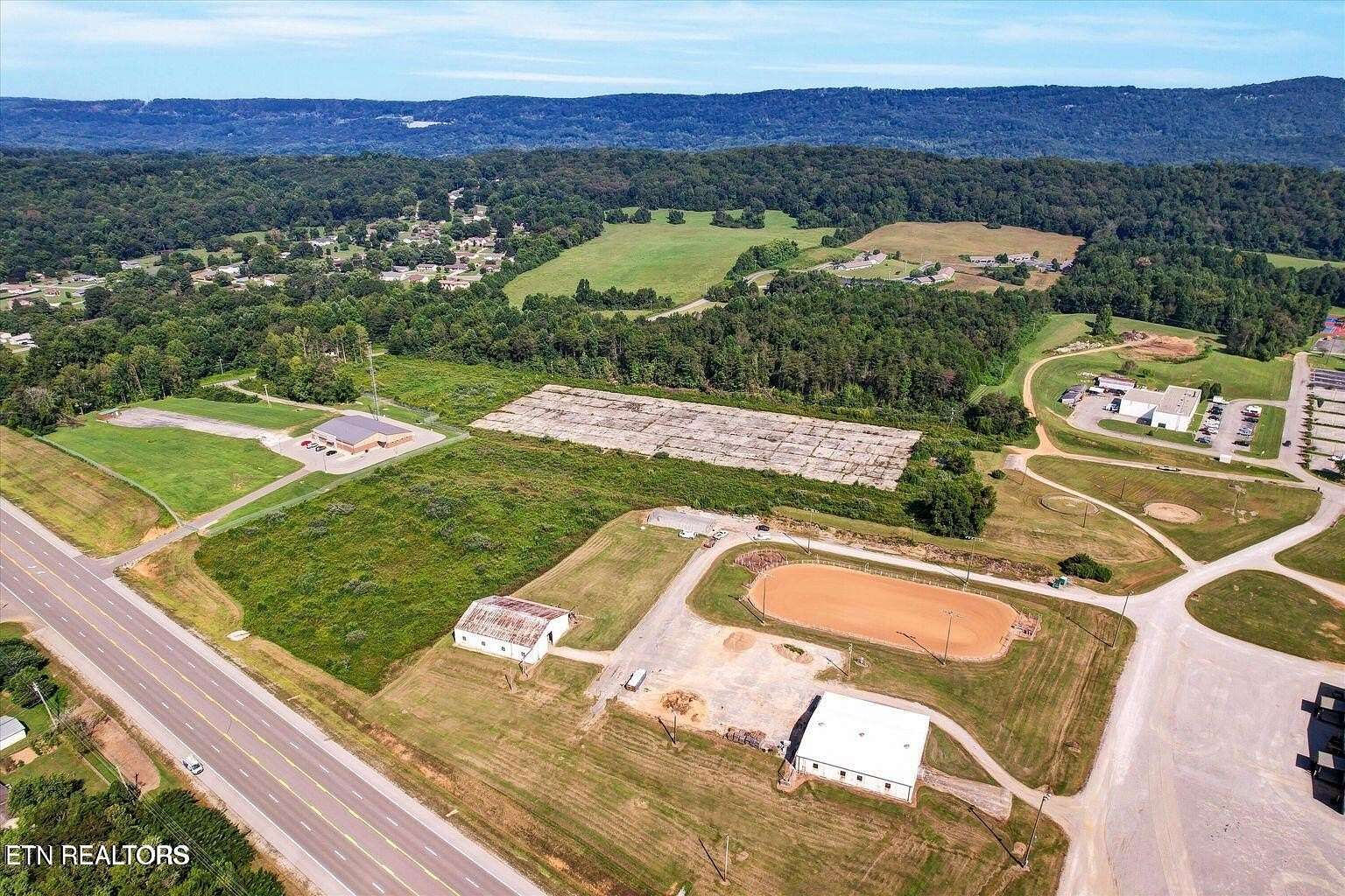 16.5 Acres of Mixed-Use Land for Sale in Rockwood, Tennessee