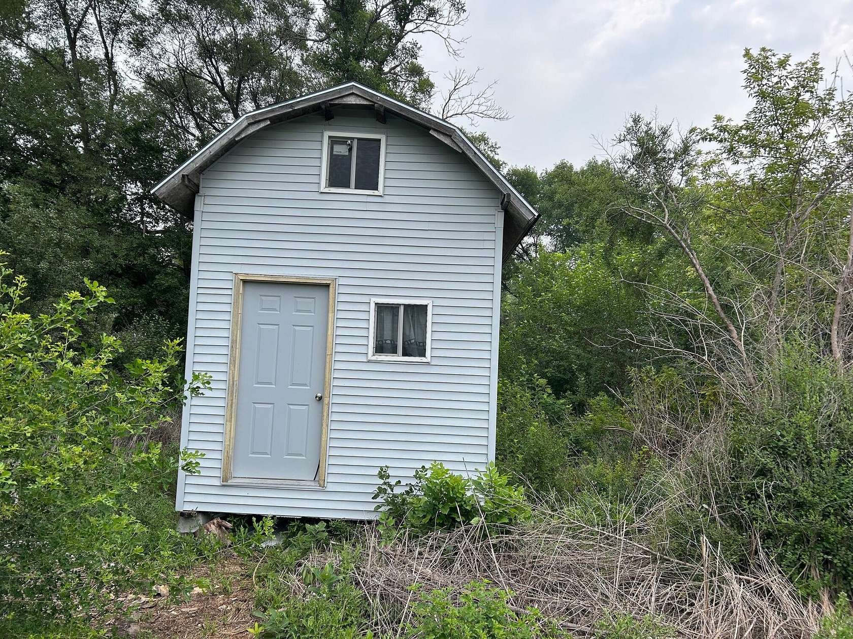 1 Acre of Residential Land with Home for Sale in Letcher, South Dakota