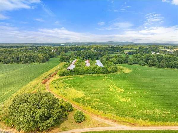 11 Acres of Land for Sale in Yadkinville, North Carolina