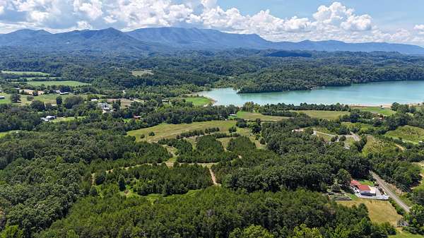 5 Acres of Residential Land for Sale in Dandridge, Tennessee