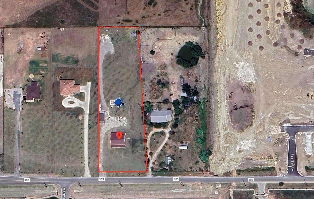 2.56 Acres of Improved Mixed-Use Land for Lease in Jarrell, Texas