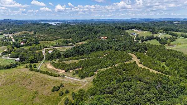 5 Acres of Land for Sale in Dandridge, Tennessee