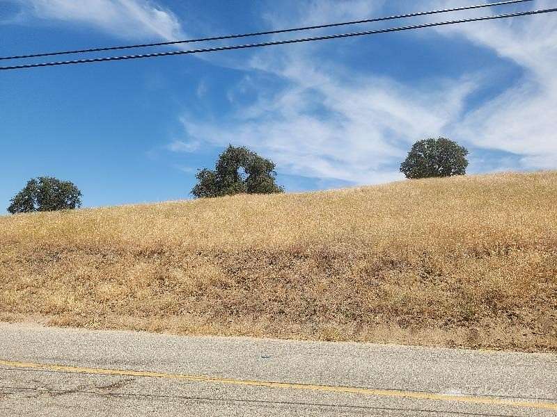 1.28 Acres of Residential Land for Sale in Tehachapi, California