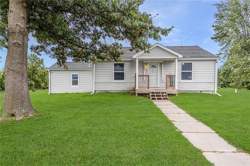 4.12 Acres of Residential Land with Home for Sale in Odessa, Missouri