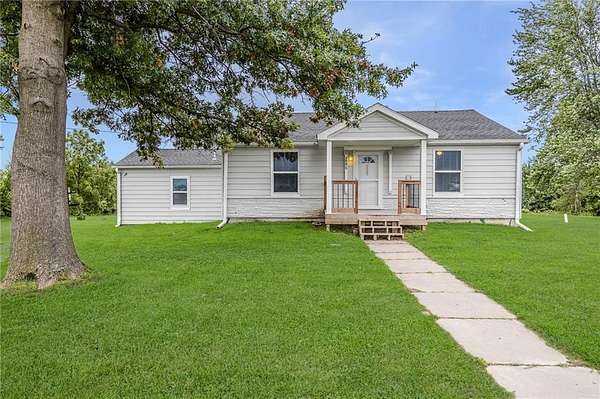 4.12 Acres of Residential Land with Home for Sale in Odessa, Missouri