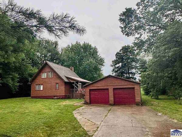 3 Acres of Residential Land with Home for Sale in Terre Haute, Indiana