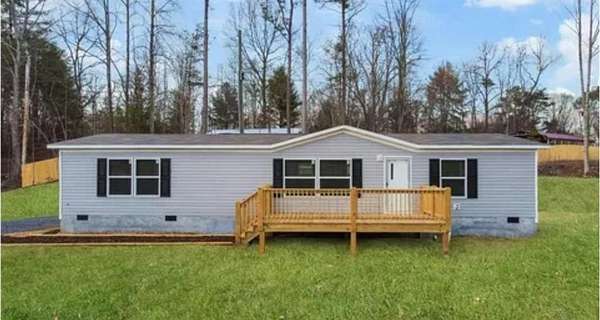 1.76 Acres of Residential Land with Home for Lease in Talking Rock, Georgia