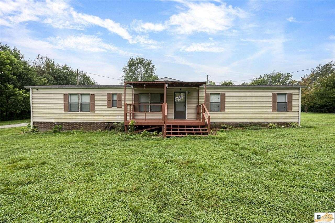 2 Acres of Residential Land with Home for Sale in Cave City, Kentucky