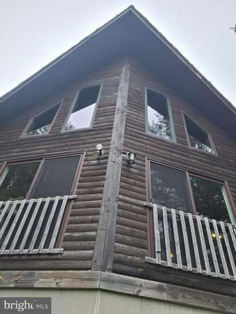 7 Acres of Residential Land with Home for Sale in Oakland, Maryland