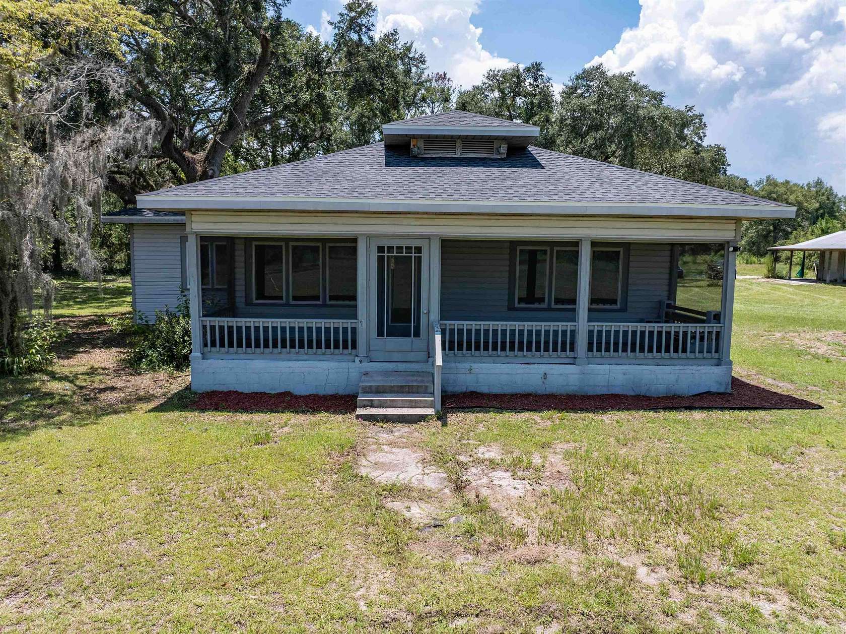 15 Acres of Land with Home for Sale in Live Oak, Florida